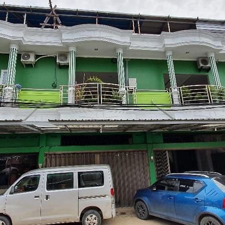 Reddoorz Plus Near Siloam Hospital Balikpapan Ngoại thất bức ảnh