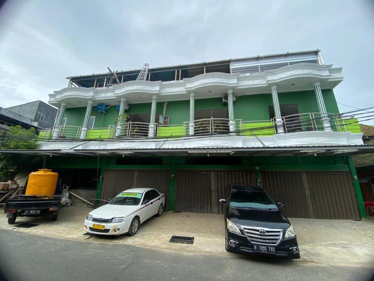 Reddoorz Plus Near Siloam Hospital Balikpapan Ngoại thất bức ảnh